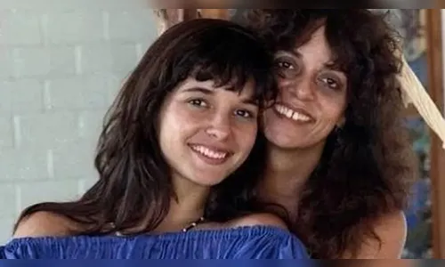 Gloria Perez se emociona ao abraçar Daniella em vídeo feito por IA