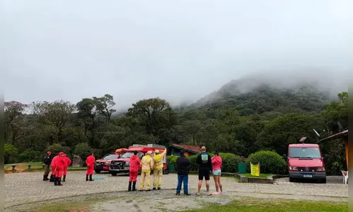Bombeiros iniciam buscas após suposta queda de aeronave no PR