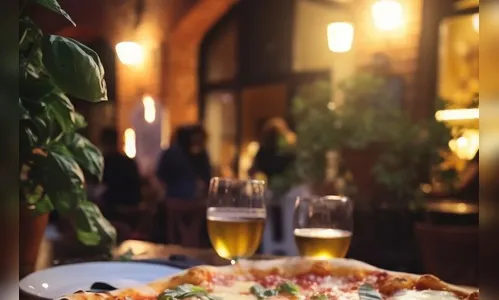 Homem bate na mulher em frente pizzaria em Jandaia do Sul