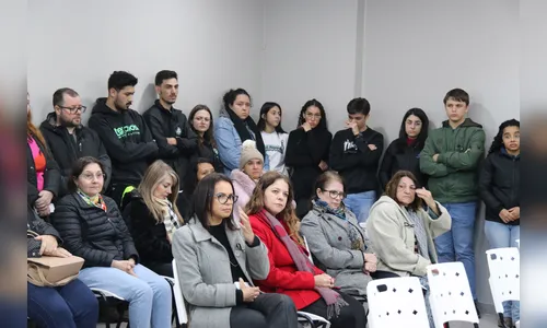 Unioeste presta homenagens a vítimas de acidente aéreo