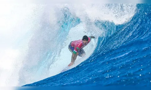 Jogos de Paris: Medina supera Chumbinho e está nas semifinais do surfe