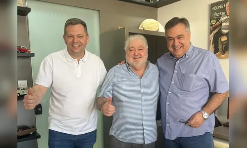 Fora da chapa da situação, Luis Bertoli recebe visita