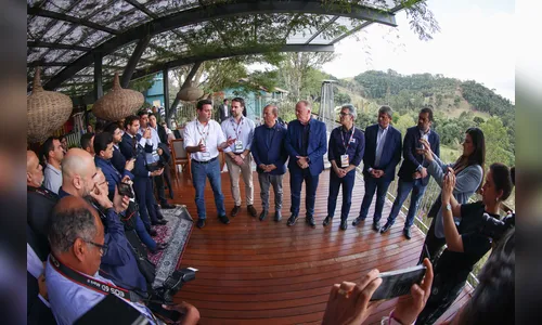 Ratinho Junior decreta luto oficial no PR após tragédia com avião