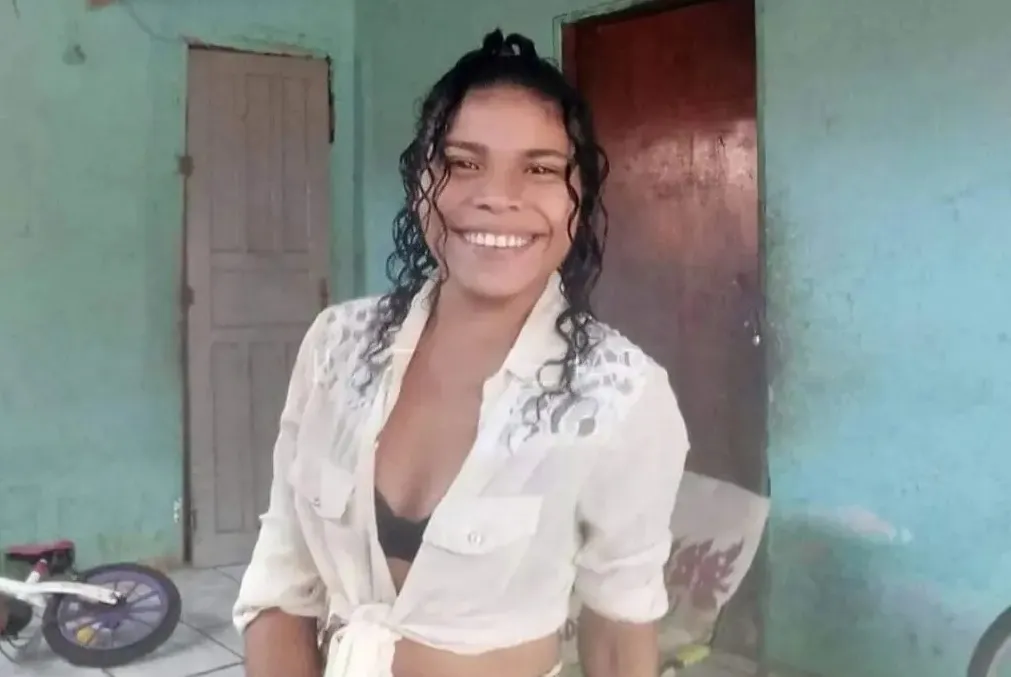 Larissa Stefanny Batista Vieira, de 21 anos