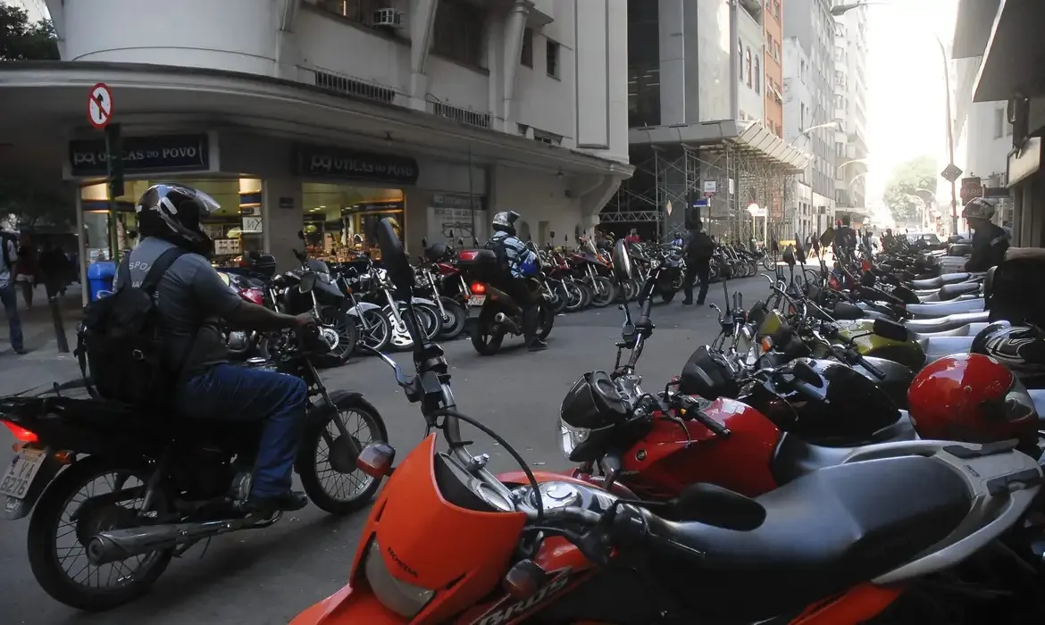 Os homens representam 80% dos proprietários de motocicletas