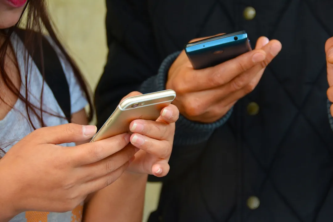 Unesco defende o banimento de celulares nas escolas