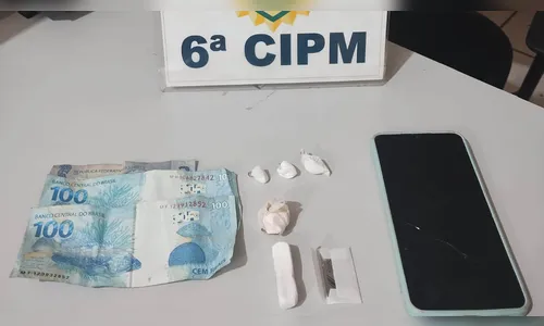 Suspeito de tráfico é preso com cocaína e dinheiro em Faxinal