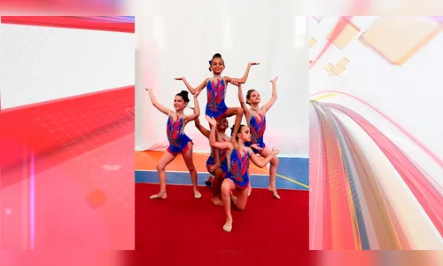 Apucaranenses participam do torneio de ginástica rítmica
