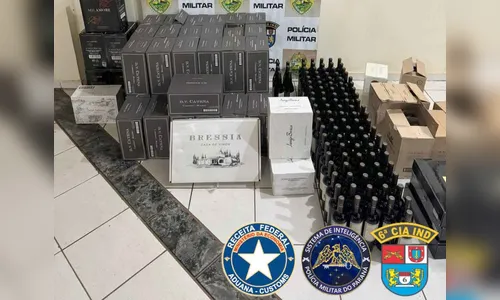 Em operação de descaminho PM apreende dois carros com vinhos na PR-272