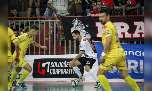 Apucarana Futsal vence o Terra Boa por 5 a 3 no Lagoão