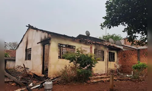 Incêndio destrói residência em Novo Itacolomi; ninguém fica ferido