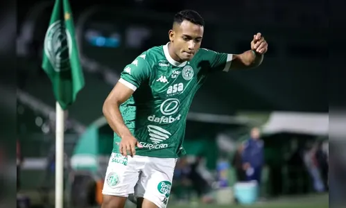 Atacante Airton vira dúvida no Guarani para sequência da Série B