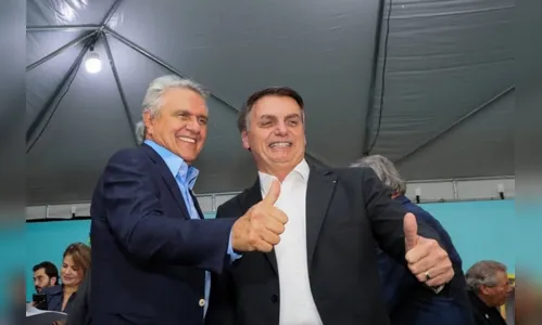 Bolsonaro chama Caiado de 'covarde' e critica isolamento na pandemia