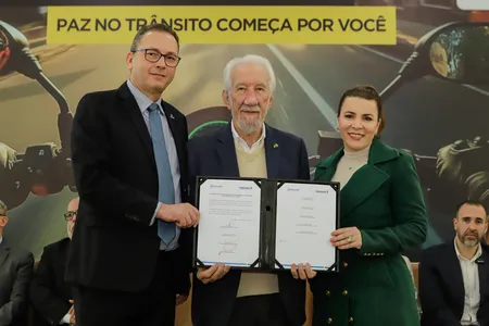 Curitiba, 18 de setembro de 2024 - No Palácio Iguaçu, o vice-governador Darci Piana participa de evento alusiva a Semana Nacional do Trânsito com anúncios do Detran-PR.