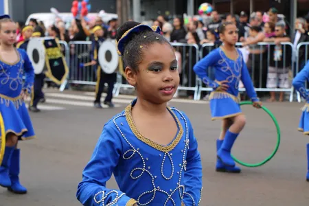 Desfile Cívico acontece neste sábado (07) na Avenida Arapongas