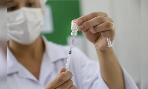 Paraná libera vacina contra Covid-19 para pessoas acima de 18 anos