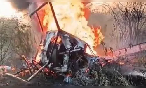 Helicóptero cai em Caruaru e deixa dois mortos