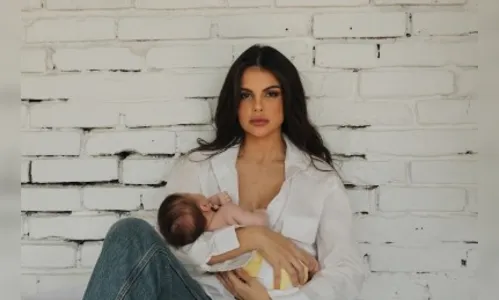 Mamãe fez um ensaio fotográfico intimista com a filha
