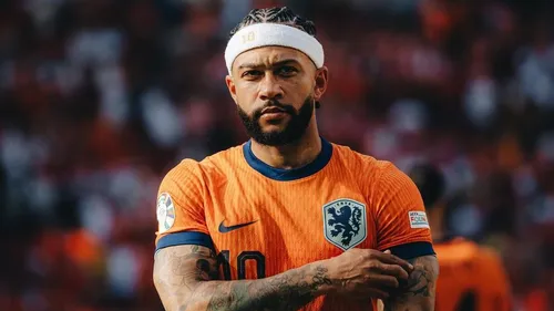 Memphis Depay já passou pelo Barcelona e Manchester United