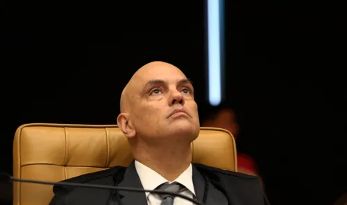 as ordens do ministro Alexandre de Moraes para derrubar perfis e seu embate com Elon Musk que levou ao bloqueio do X