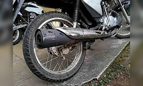Motociclista é autuado por barulho alto do escape em Ivaiporã