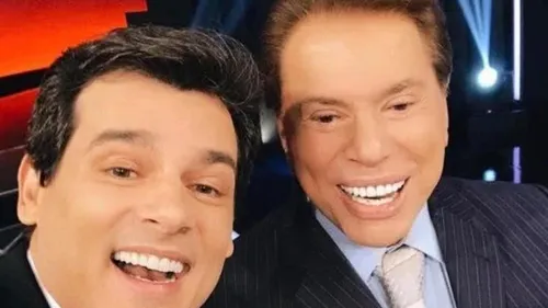 Na postagem, o comunicador relembrou imagens históricas dos dois juntos no SBT e usou a legenda para homenagear Silvio Santos.