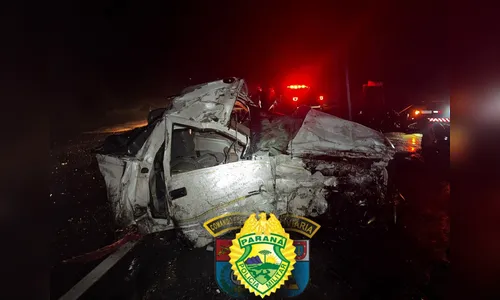 Menino de 10 anos morre após acidente entre carro e carreta na PR-092