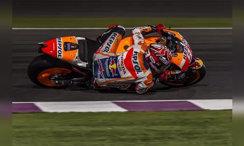 CEO da Liberty Media revela o interesse de Lewis Hamilton na MotoGP