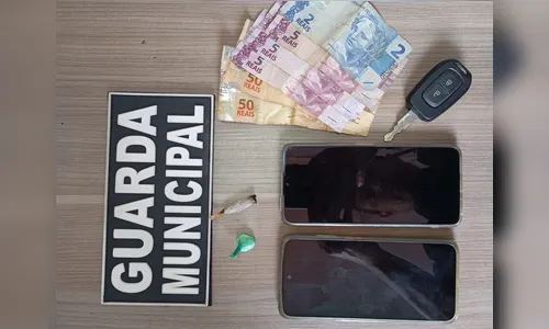 Motorista de Kwid é flagrado com cocaína e maconha em Arapongas