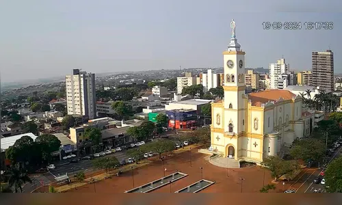 Fumaça das queimadas volta a encobrir céu do Paraná