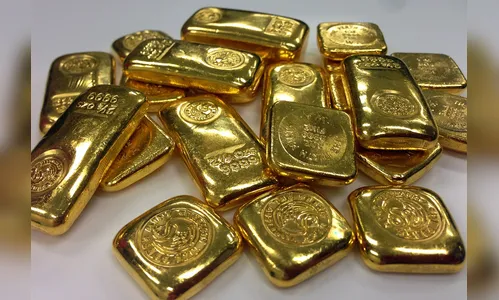 Ouro fecha em alta e renova recorde e tensões no Oriente Médio