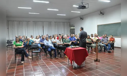 Igreja Católica reúne os candidatos em Santa Fé