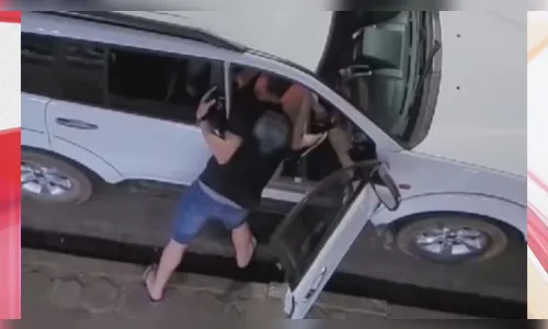 Policial filmado agredindo esposa é investigado por feminicídio