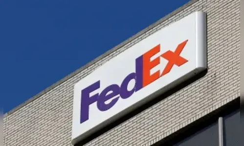 FedEx decepciona em lucros ajustados e reduz projeção fiscal para 2025