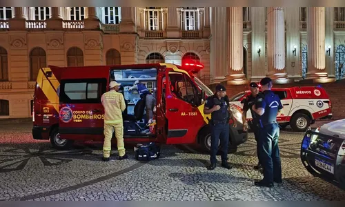 Estudante com canivete reage a assalto e deixa ladrão ferido no PR