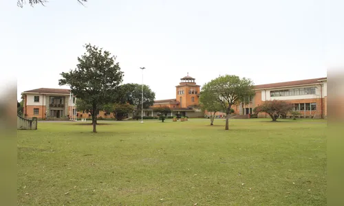 UTFPR abre vagas para professor com salários de até R$ 10,4 mil