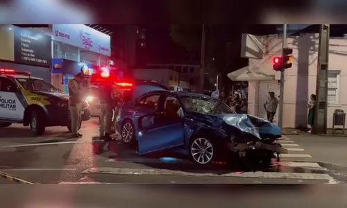 Veja como ficou BMW após perseguição e acidente com cinco veículos