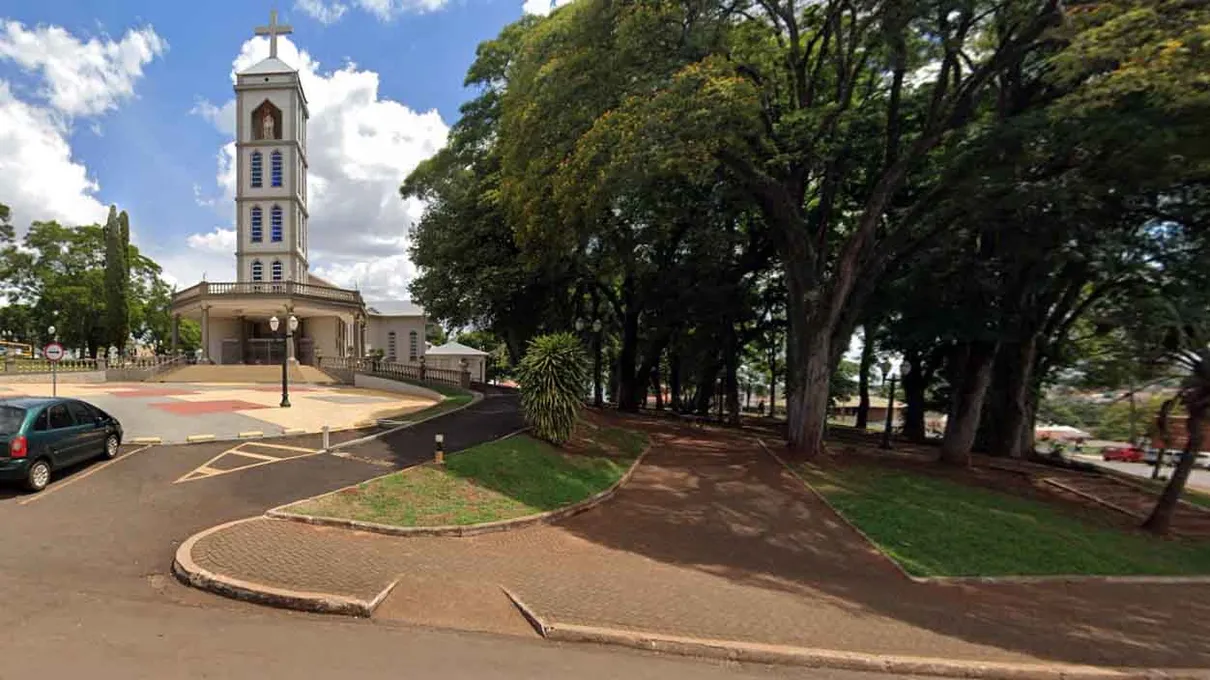 A ação da PM foi na praça da igreja matriz