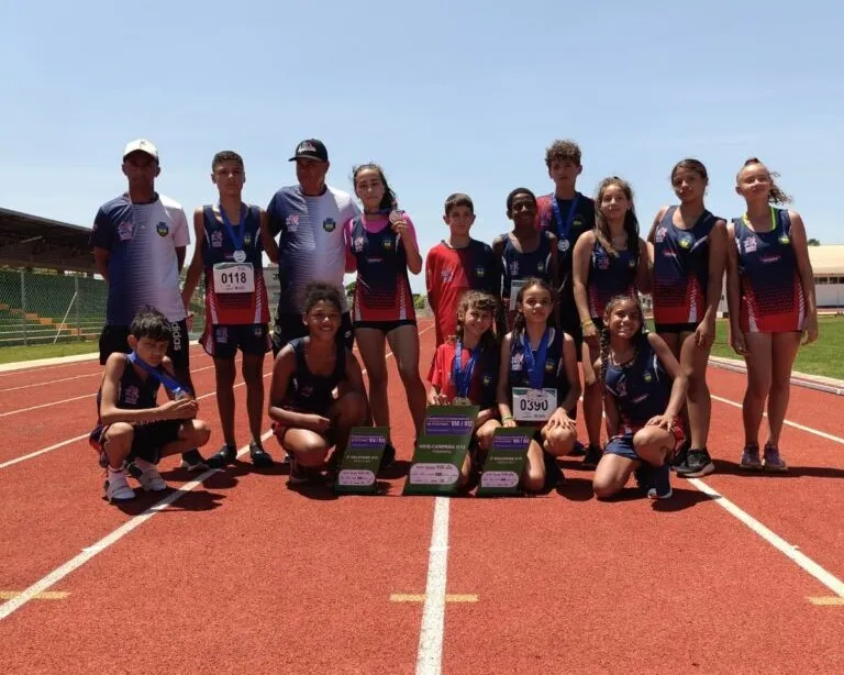 Atletas representaram Apucarana no Campeonato Paranaense de Atletismo