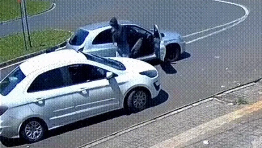 Câmera flagrou assaltante sendo baleado em Foz do Iguaçu