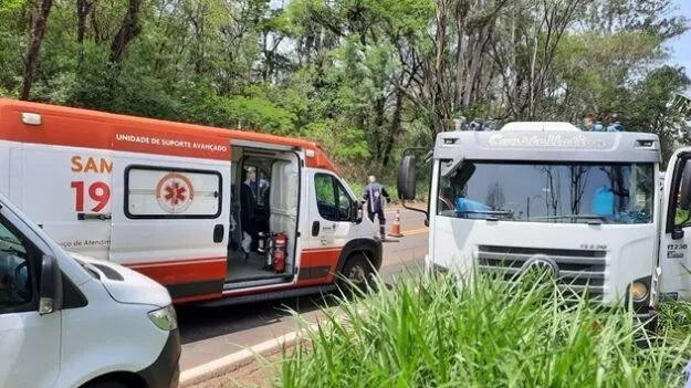 Caminhoneiro morreu no local