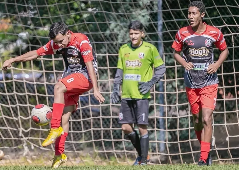 Instituto Gera abriu inscrições para treinamentos de futebol