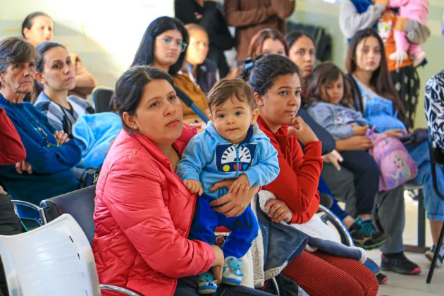 Mobilização incentiva prevenção e detecção precoce do câncer de mama e também do câncer do colo do útero.