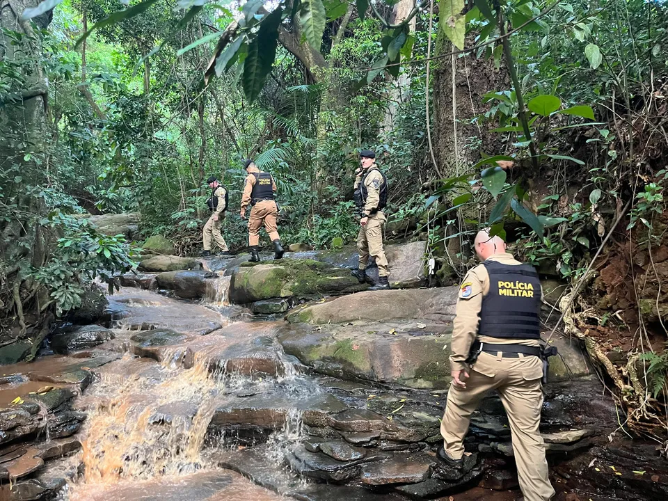 Pelo menos quatro disparos foram ouvidos por PMs em patrulhamento