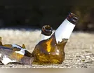 Homem é ferido pela esposa com garrafa durante briga em bar