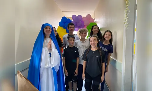 Voluntárias realizam ação para crianças internadas no Materno Infantil