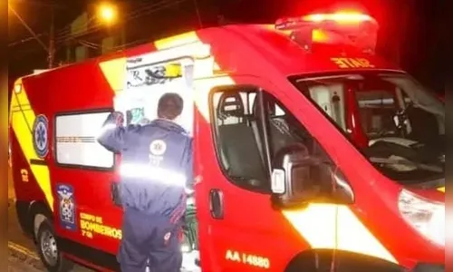 Colisão entre carros no centro de Ivaiporã deixa motorista ferido