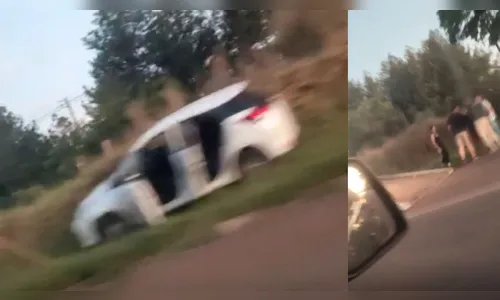 Trilheiro fica ferido em batida entre carro e moto no Contorno Sul