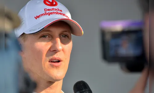 Schumacher é visto em público pela 1ª vez após 11 anos do acidente
