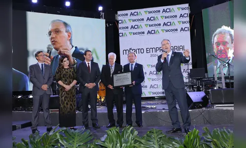 Acia entrega Prêmio Mérito Empresarial em Apucarana